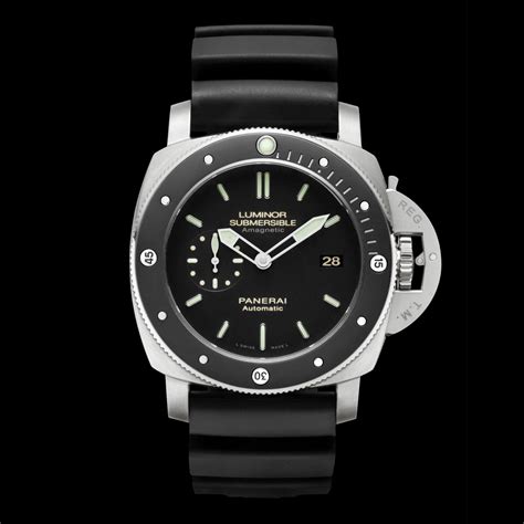 panerai luminor 389